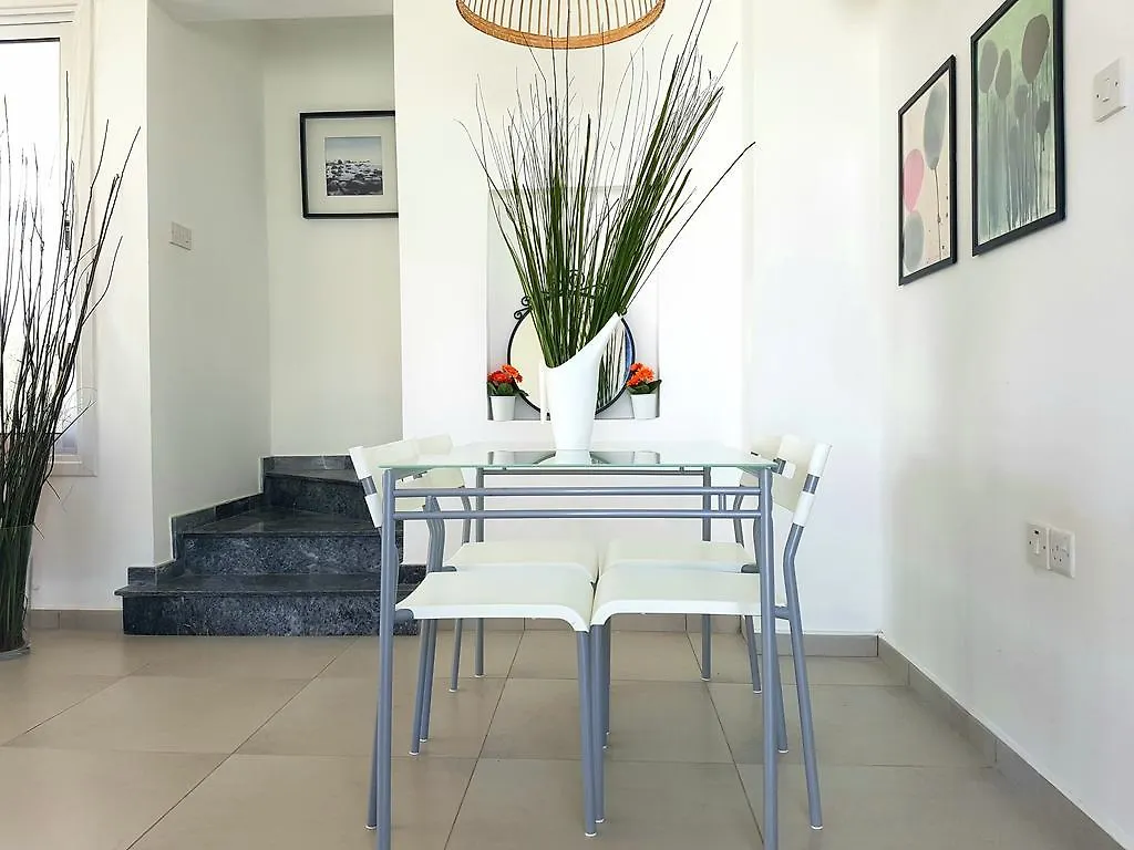 Colonial Beach Villa 16 & 15  Perivolia