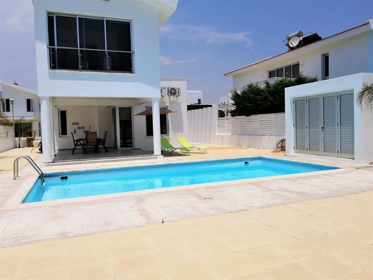 Colonial Beach Villa 16 & 15 Cyprus