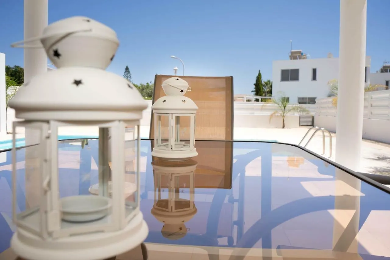 Colonial Beach Villa 16 & 15 0*, Perivolia Cyprus